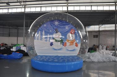 Chine Actions en boules gonflables d&#039;exposition de neige de vente, globe de neige de Noël, boule gonflable d&#039;affichage de Noël pour la décoration usine