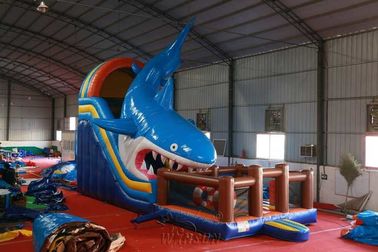 Chine Gonflables massifs de résistant à l&#039;eau sèchent le requin 12x4x6.5m orienté de glissière usine