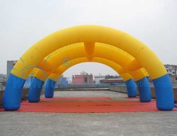 Chine Tente d&#039;événement de taille/PVC gonflables adaptés aux besoins du client tente 0.9mm de voûte fait usine