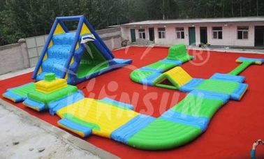 Chine Parc aquatique gonflable de qualité marchande pour des enfants en bas âge favorables à l&#039;environnement usine