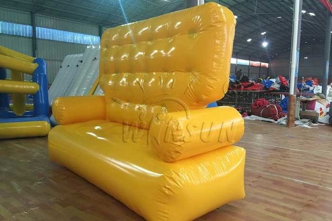 Sofa gonflable de divan de couleur jaune favorable à l'environnement pour des activités en plein air